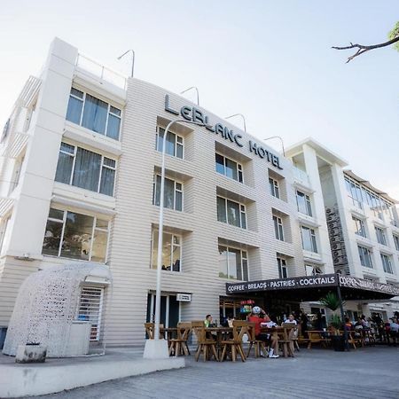 Leblanc Hotel Antipolo Buitenkant foto