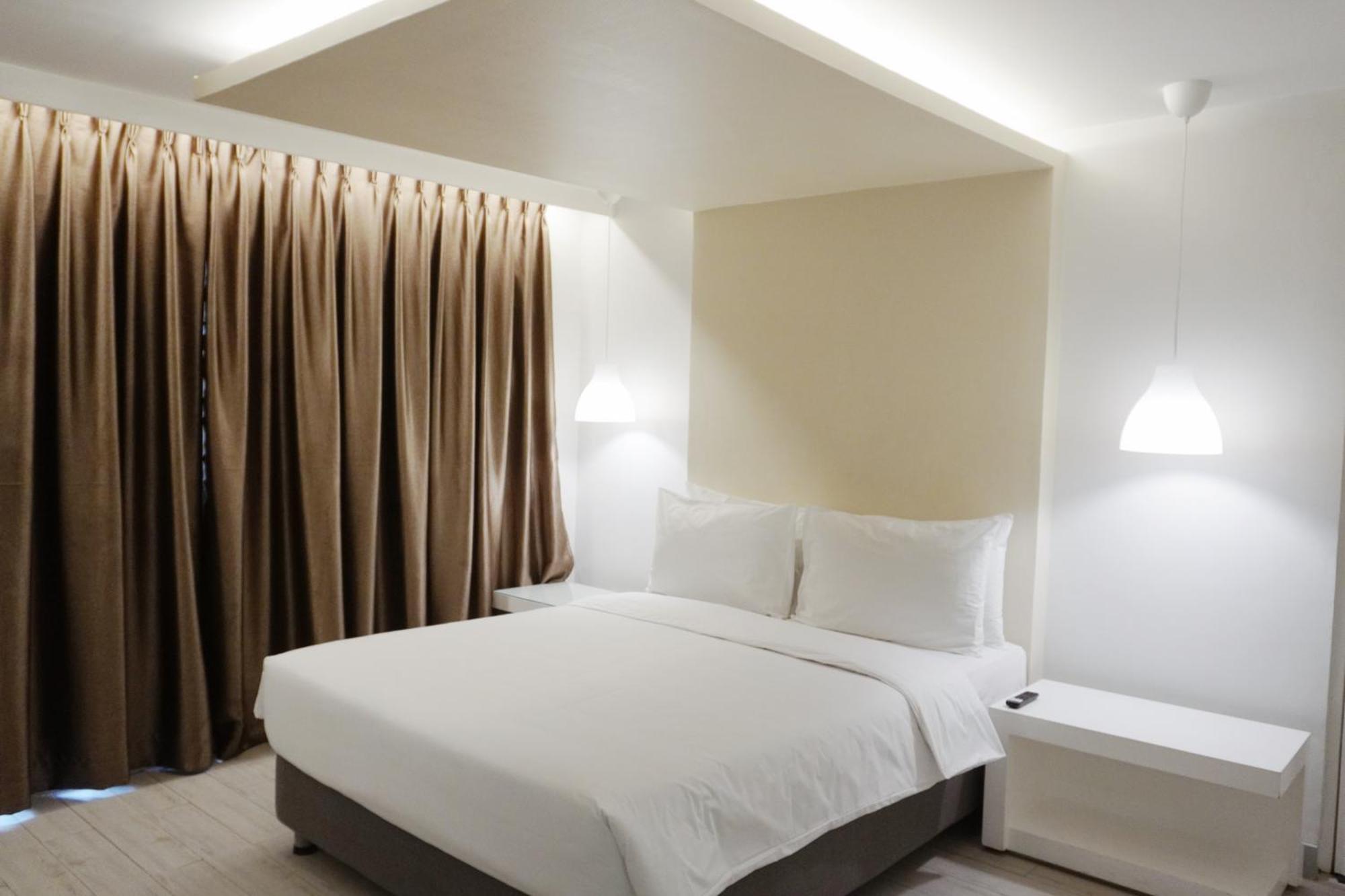 Leblanc Hotel Antipolo Buitenkant foto